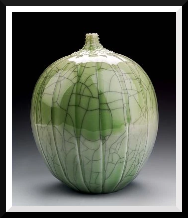 Cliff Lee 1995 porcelain and celadon glaze - Artabys