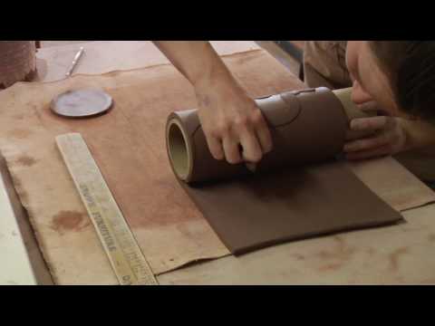 Clay Pottery Slab Building : How to Form a Round Vase