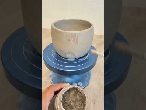 How I make my pinch pot mugs 💖 #pottery #ceramics #cuteceramics #cutepottery
