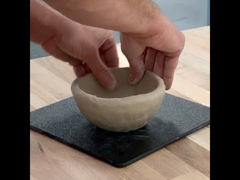 How to Make a Bowl Using the Pinch Technique
