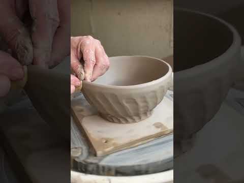 How to Make a Carved Texture Bowl on the Pottery Wheel #shorts